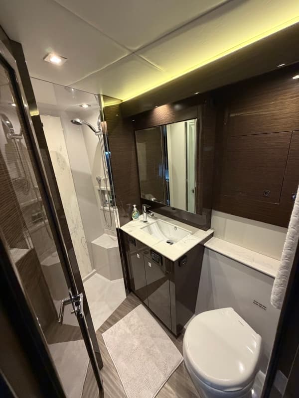 2020 Cruisers Yachts 50 CANTIUS