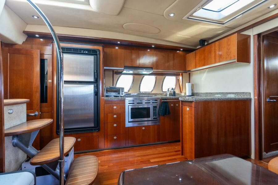 2005 Sea Ray 48 Sundancer