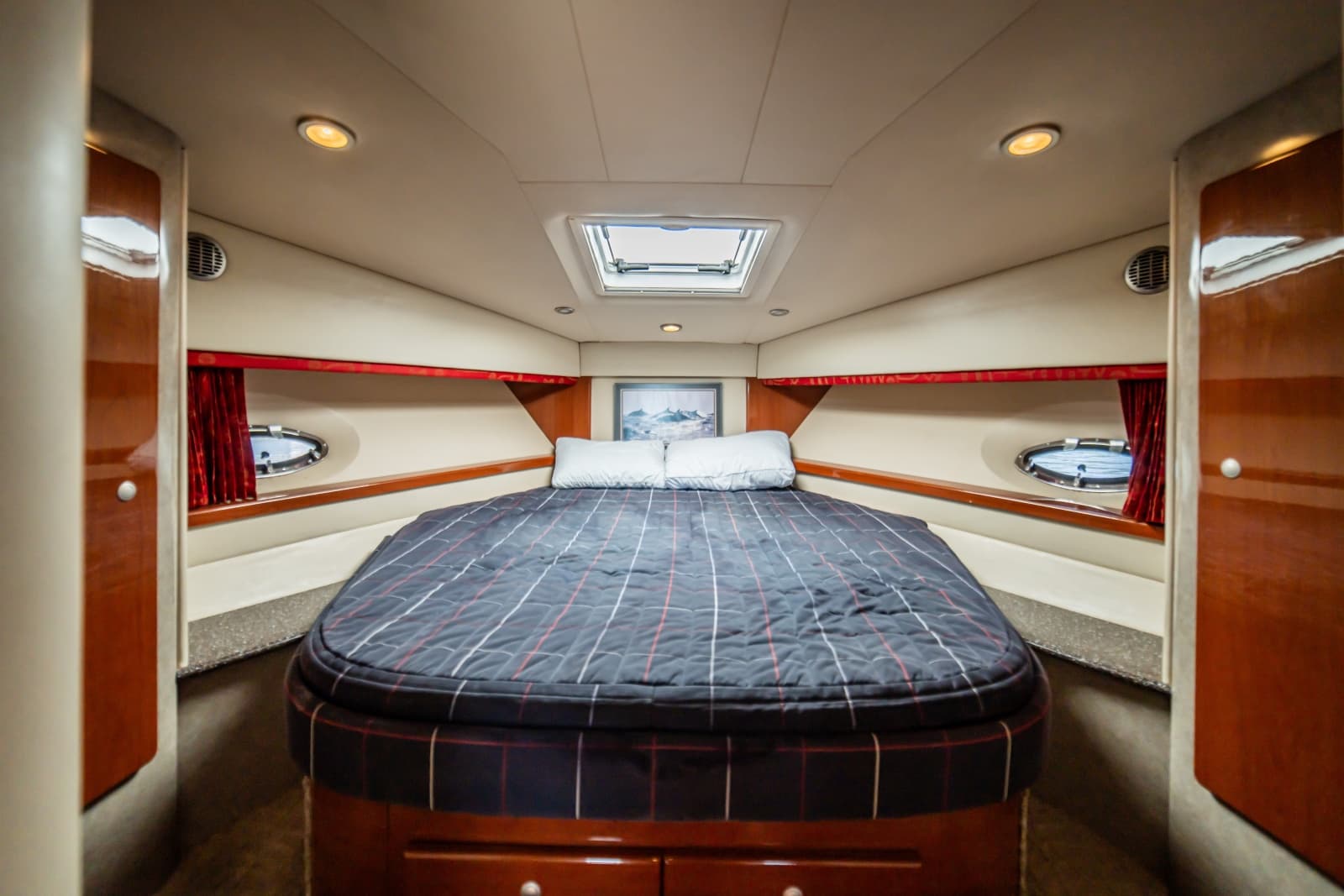 2008 Formula 45 Yacht