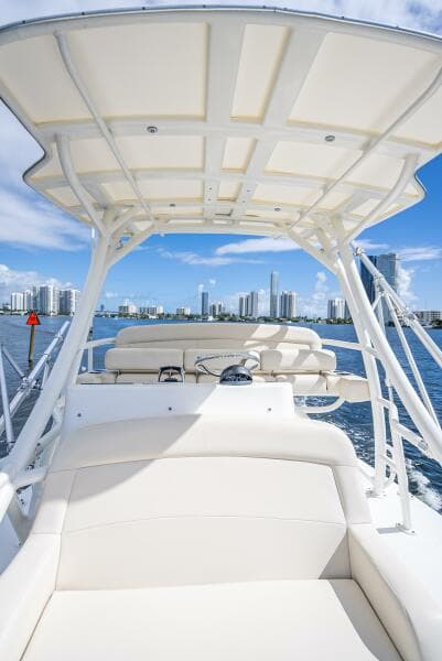 2016 Boston Whaler 