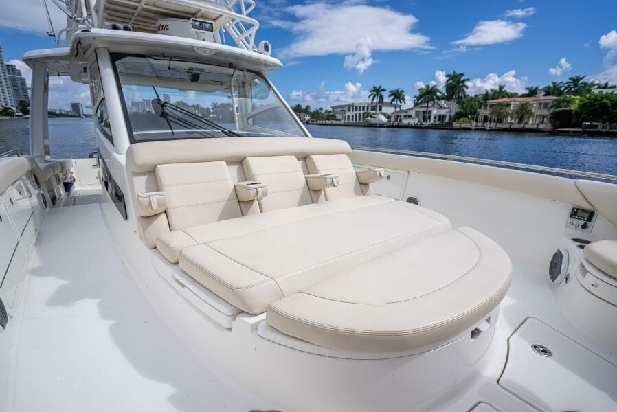 2016 Boston Whaler 