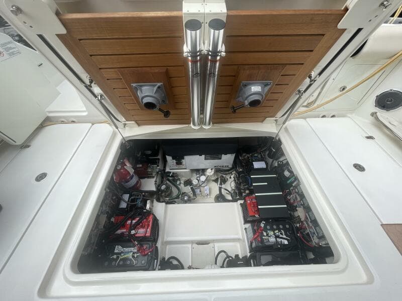 2016 Boston Whaler 