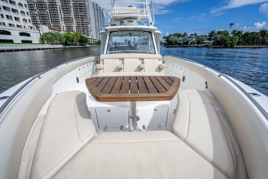 2016 Boston Whaler 