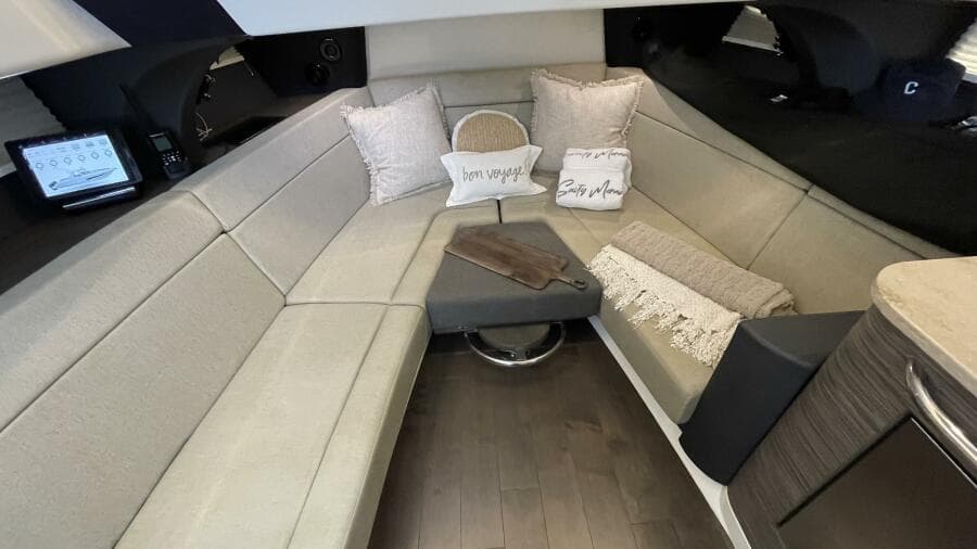 2016 Boston Whaler 