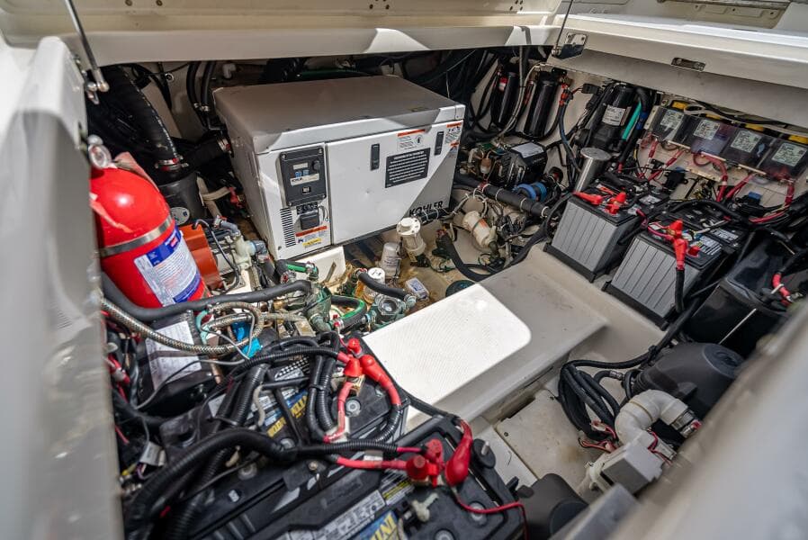 2016 Boston Whaler 