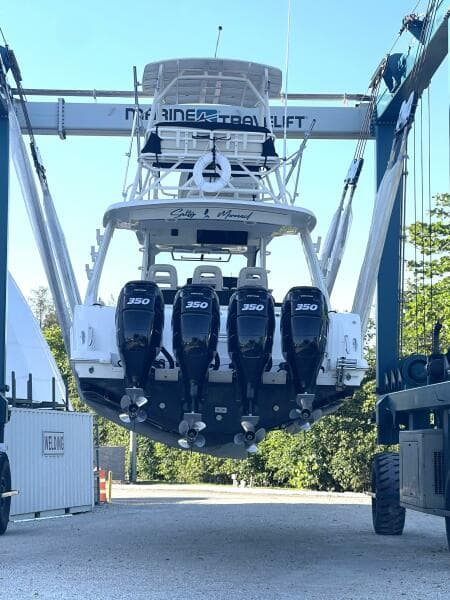 2016 Boston Whaler 