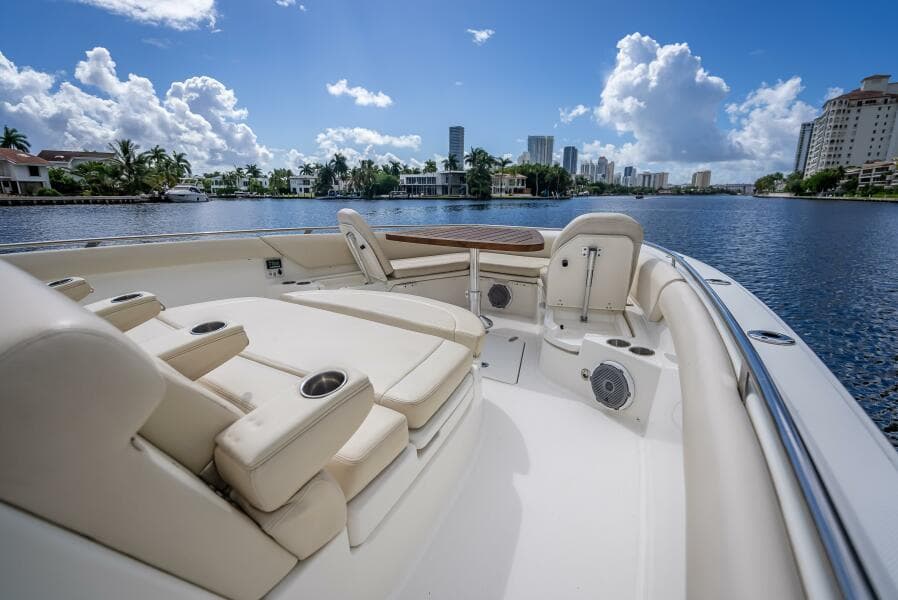 2016 Boston Whaler 