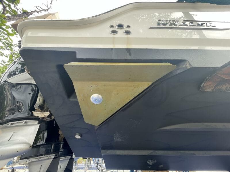 2016 Boston Whaler 