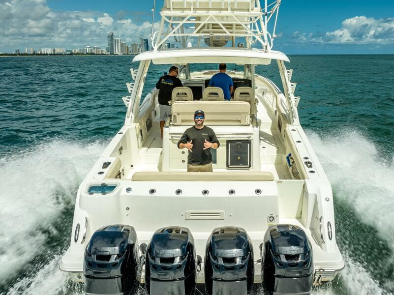 2016 Boston Whaler 