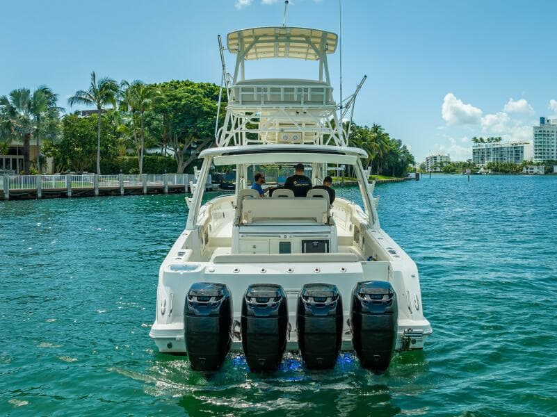 2016 Boston Whaler 