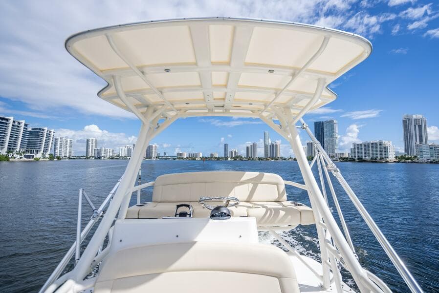 2016 Boston Whaler 