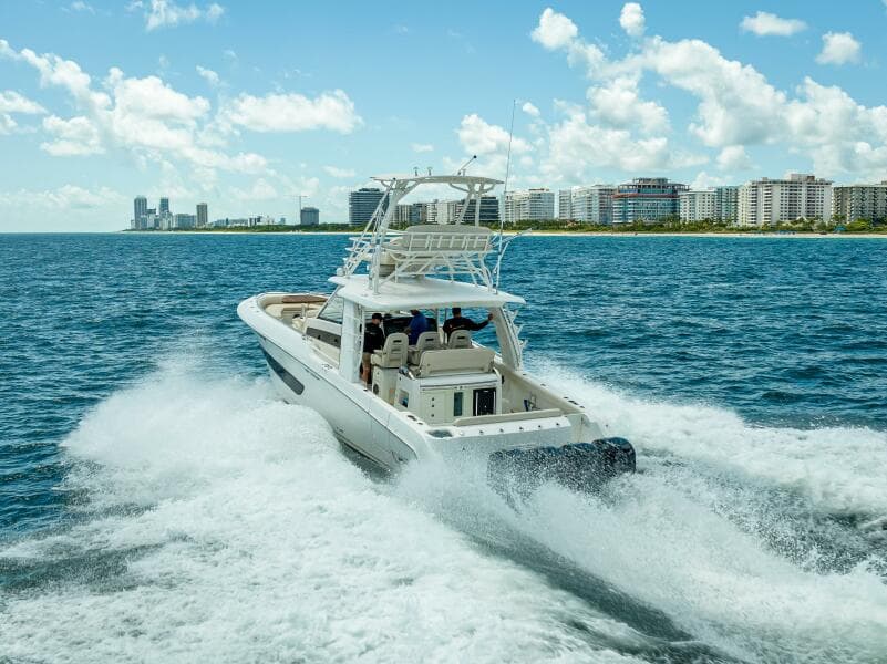 2016 Boston Whaler 