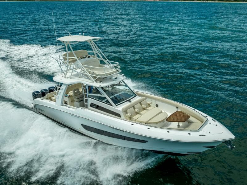2016 Boston Whaler 