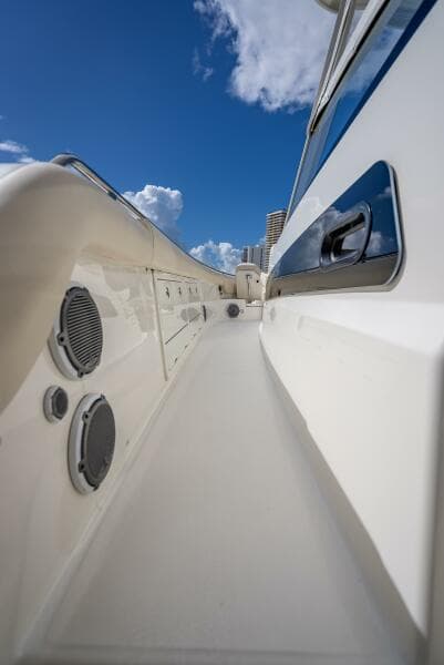 2016 Boston Whaler 