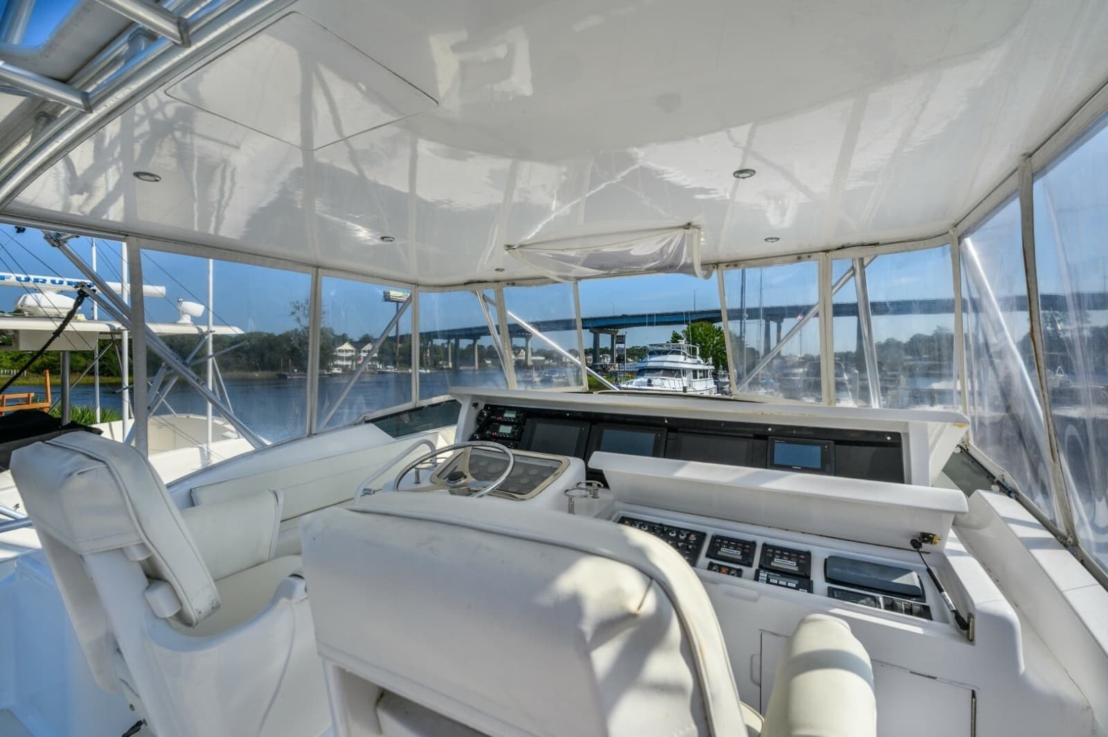 2000 Hatteras 55 Convertible