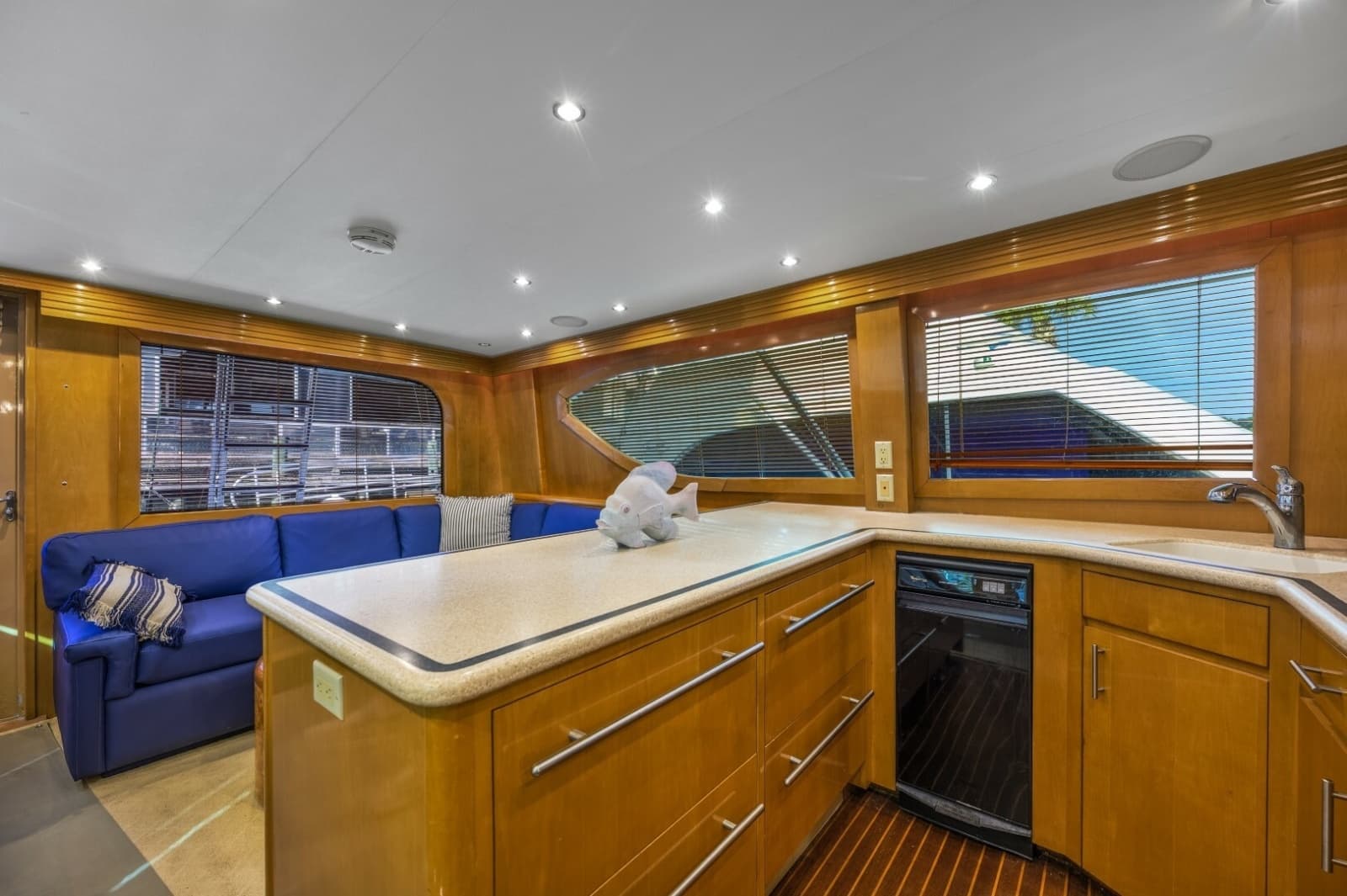 2000 Hatteras 55 Convertible