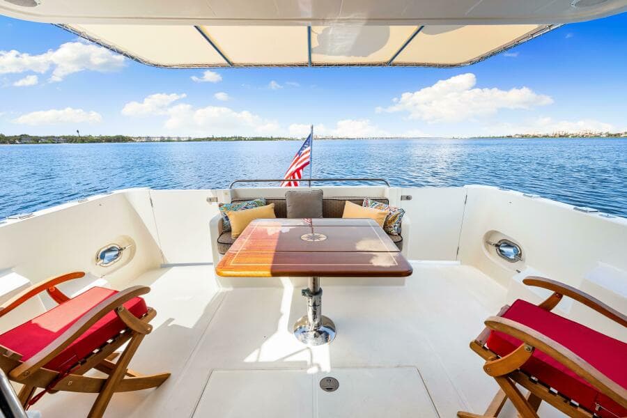 2007 Hampton 558 Pilothouse
