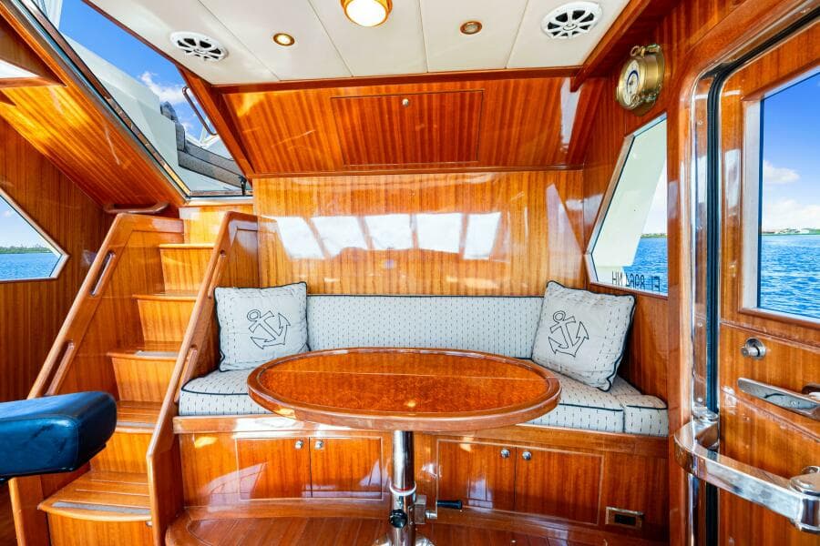 2007 Hampton 558 Pilothouse