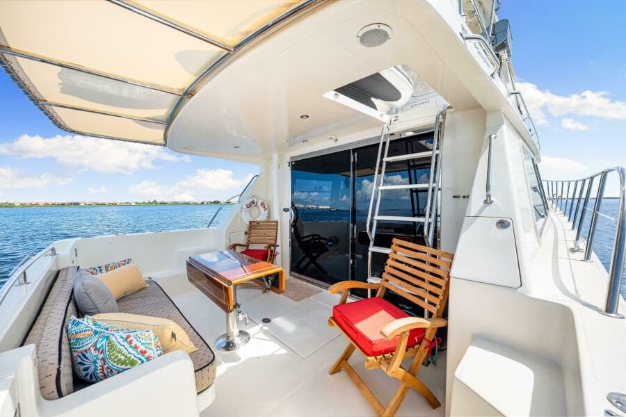 2007 Hampton 558 Pilothouse