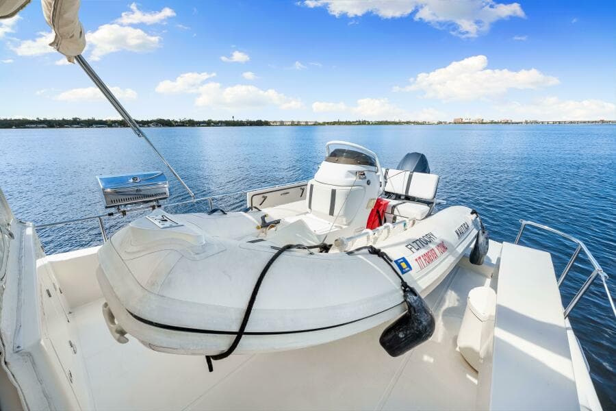 2007 Hampton 558 Pilothouse