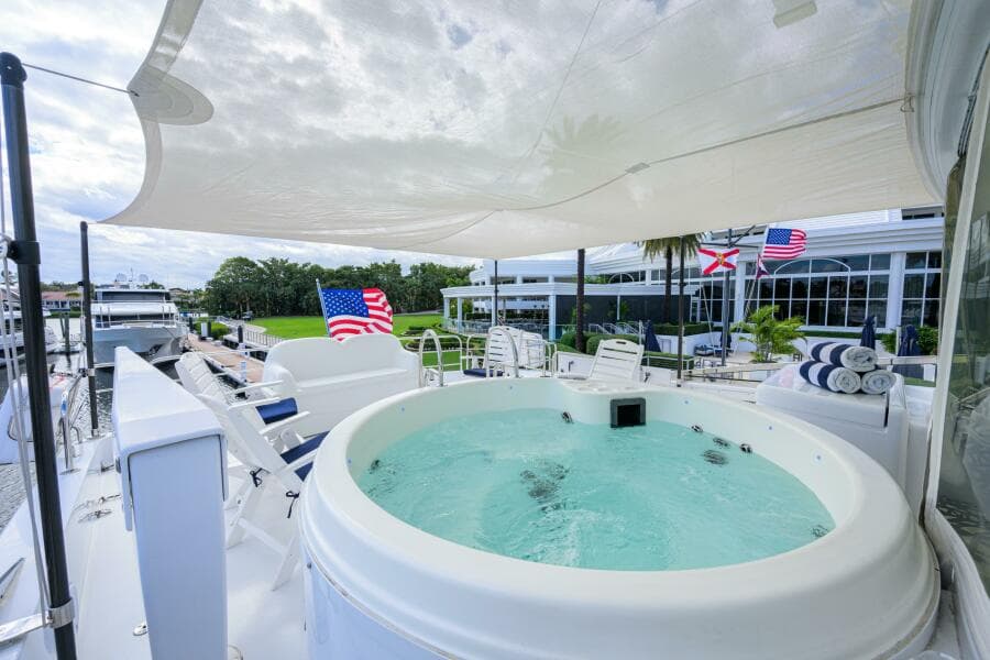 Jacuzzi