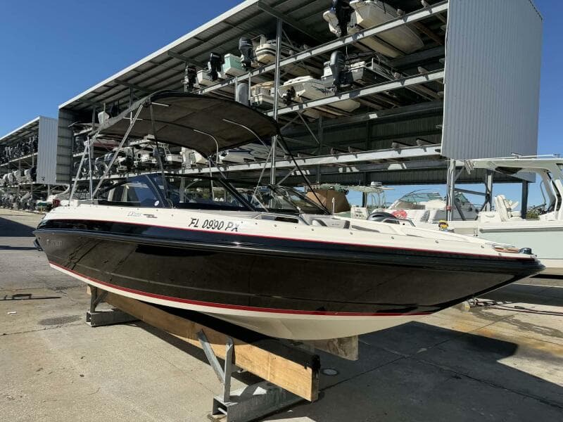 2015 Larson LX 225S IO