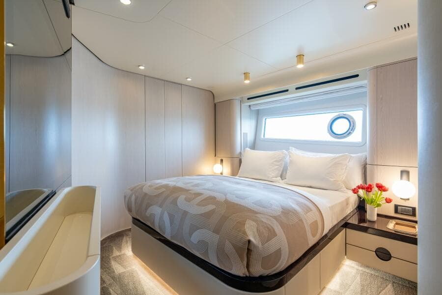 2022 Azimut 78