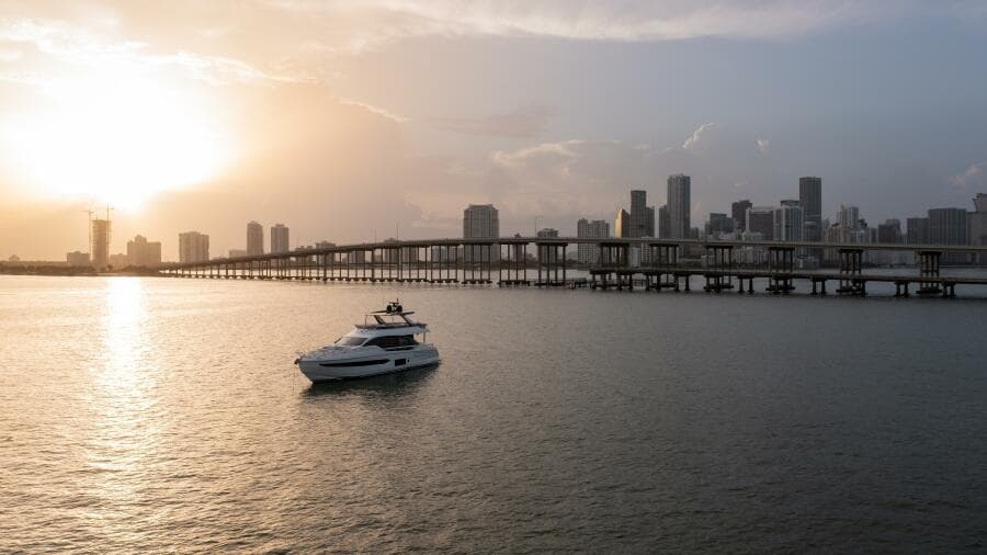 2022 Azimut 78