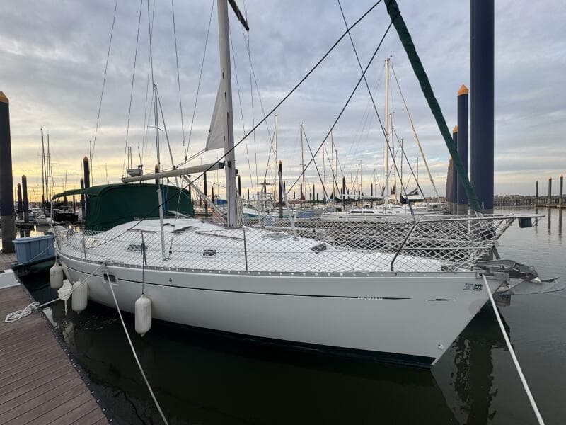 1999 Beneteau 381