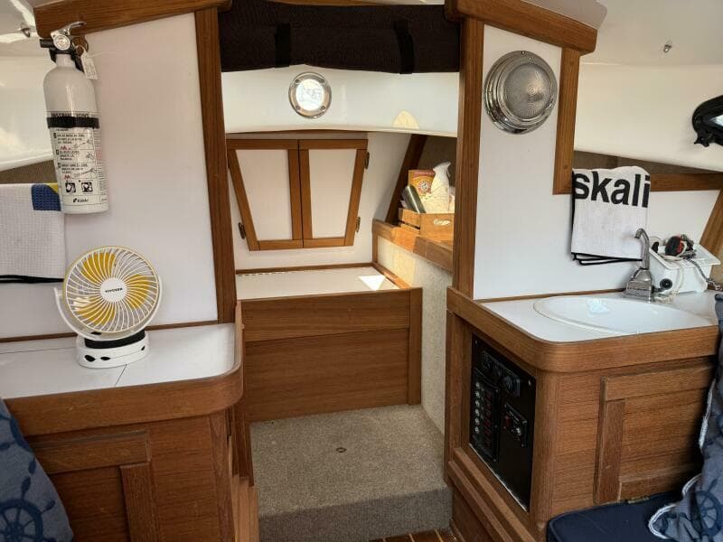 Horizon Cat cabin