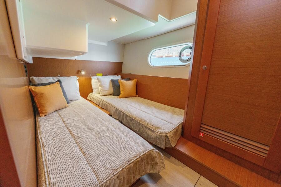 2025 Beneteau 