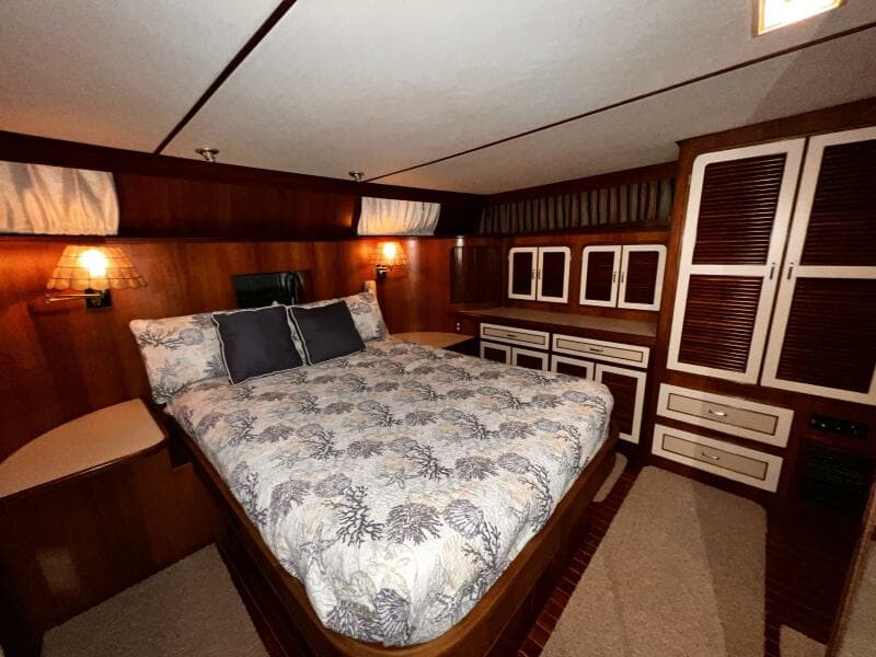 1989 Hi-Star 48 Sundeck