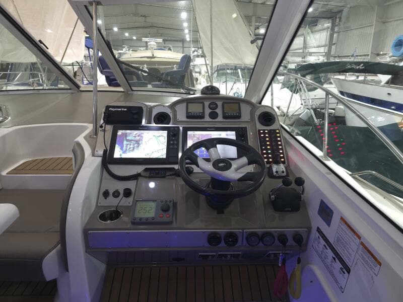 2008 Cruisers Yachts 