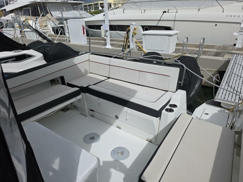 2022 Jeanneau Leader 10.5 WA Series 2