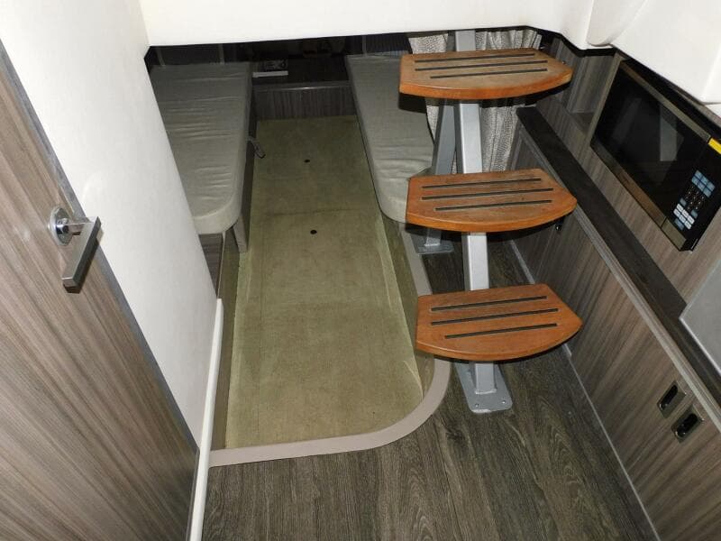 2018 Sea Ray Sundancer 320
