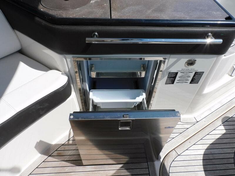 2018 Sea Ray Sundancer 320