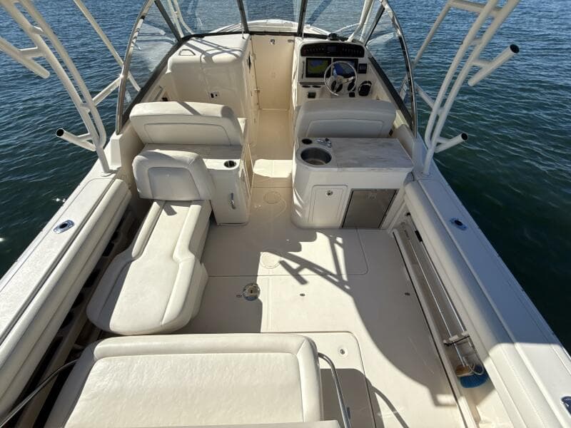 2016 Grady-White 307 Freedom