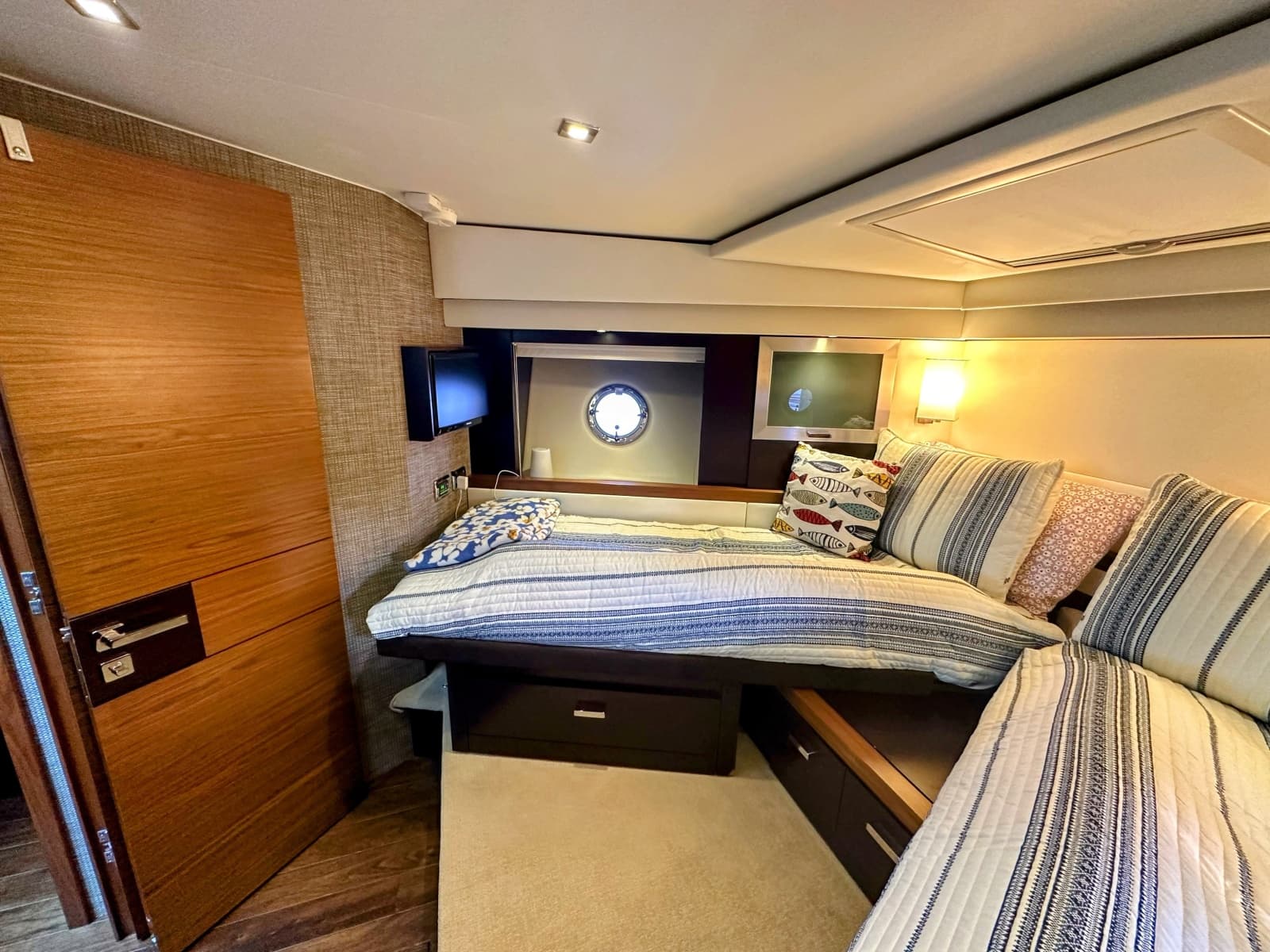 2014 Tiara Yachts 50 Coupe