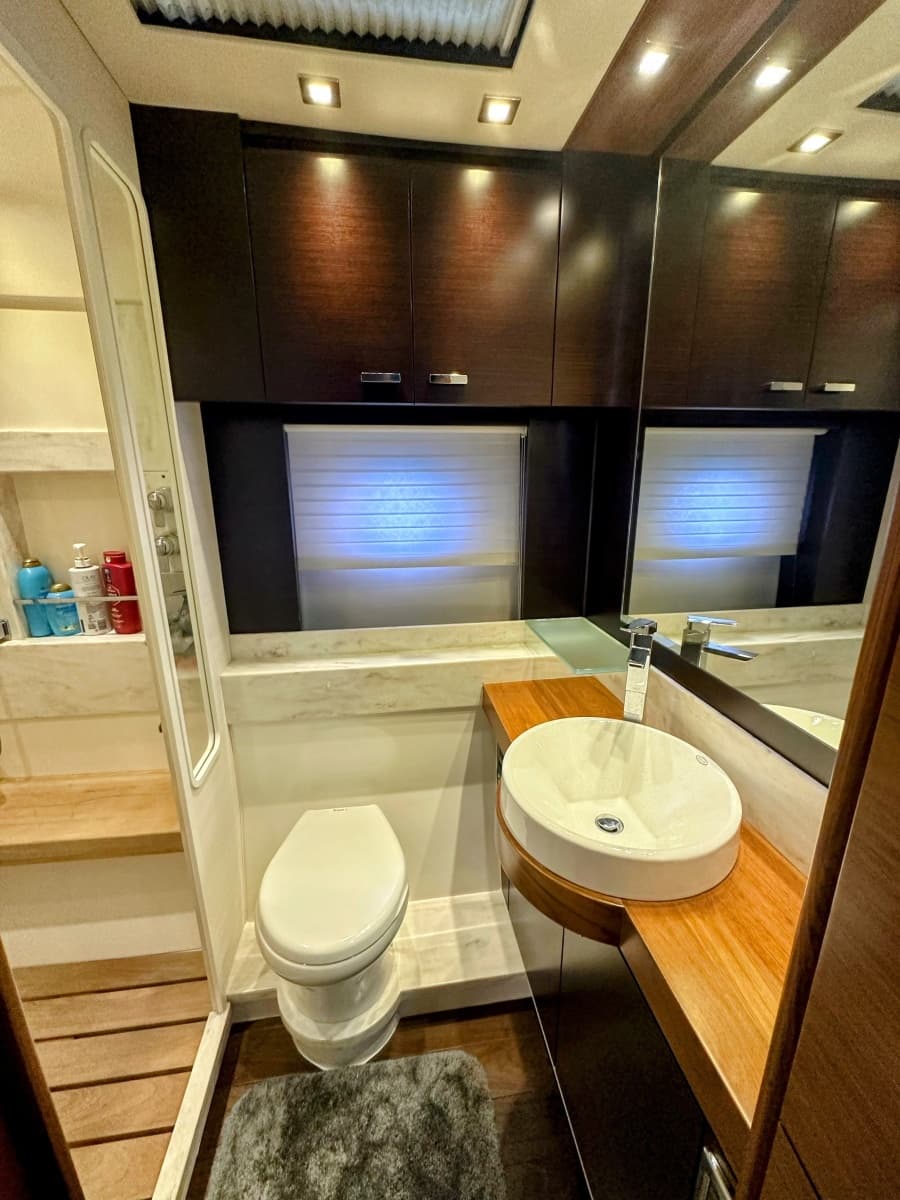 2014 Tiara Yachts 50 Coupe