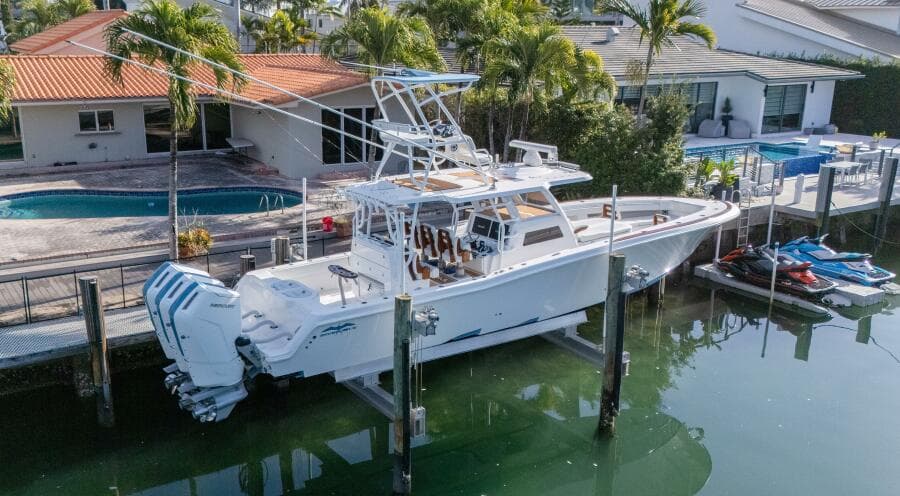 2024 Invincible 43 Open