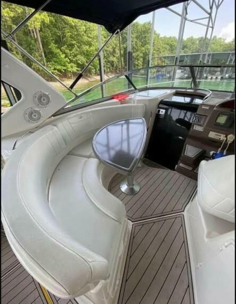 2006 Regal 3060 Window Express