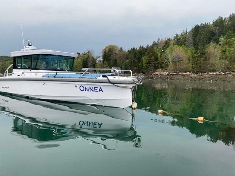 2022 Axopar 28 Cabin