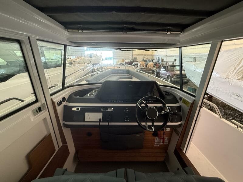 2022 Axopar 28 Cabin