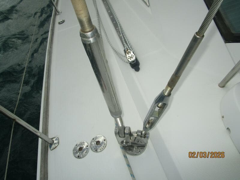 54' Jeanneau standing rigging2