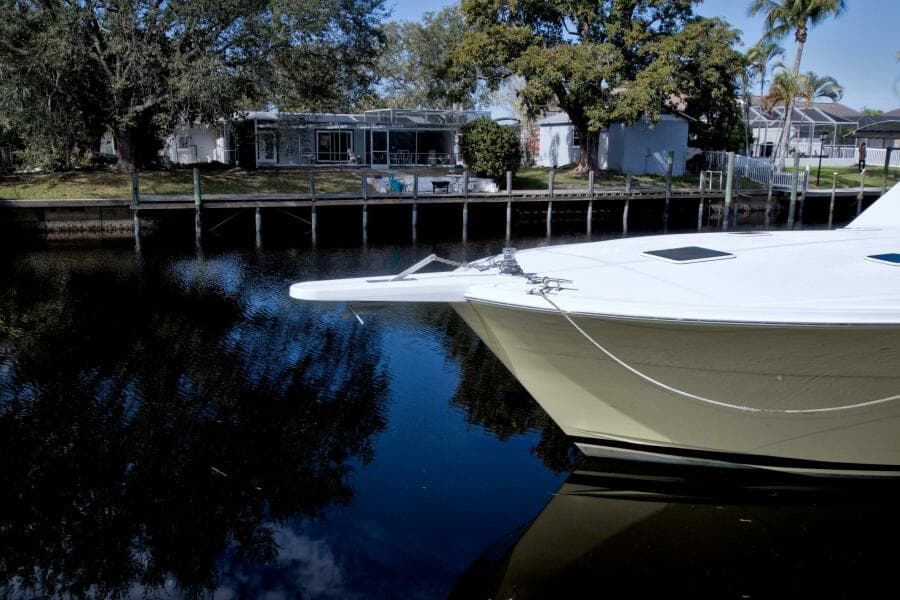 1990 Viking 53 Convertible