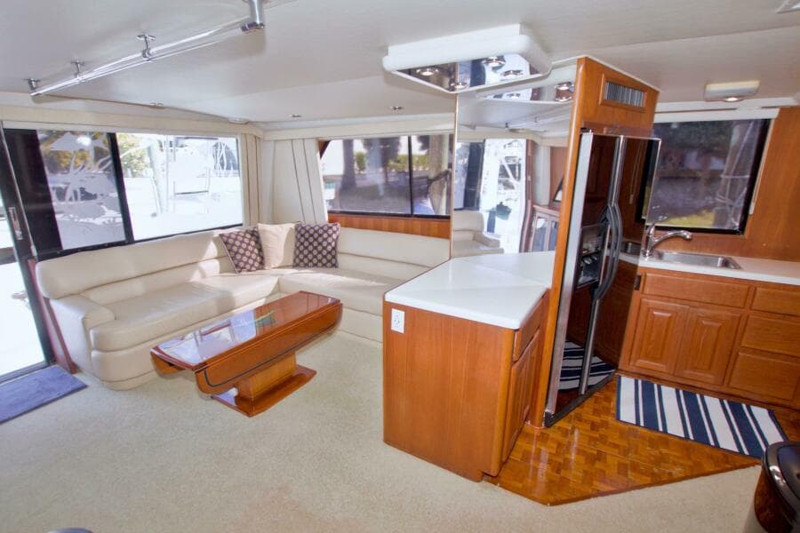 1990 Viking 53 Convertible