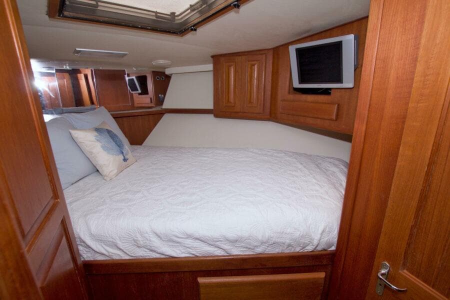 1990 Viking 53 Convertible