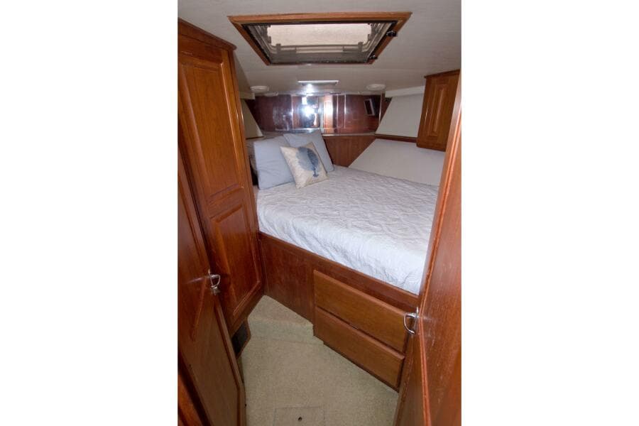 1990 Viking 53 Convertible