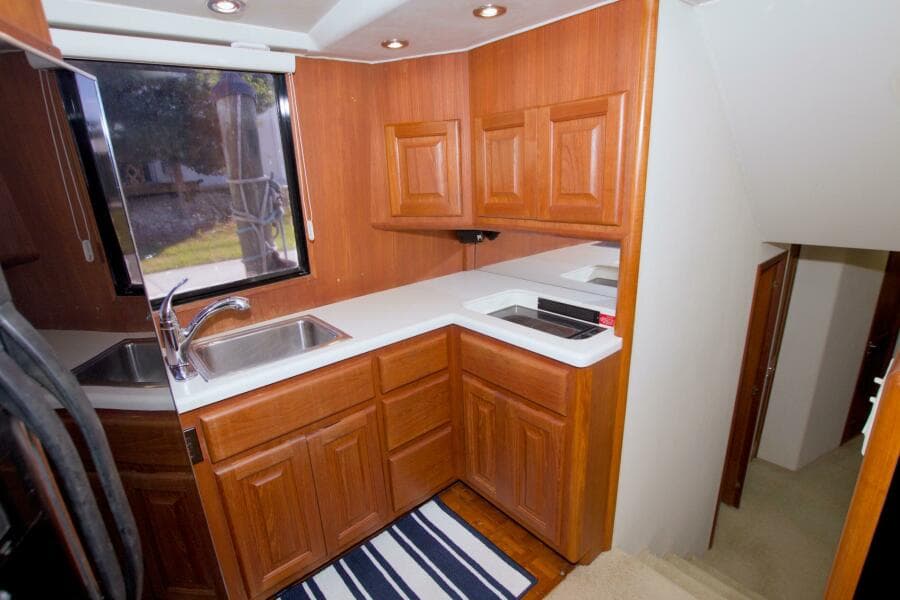 1990 Viking 53 Convertible