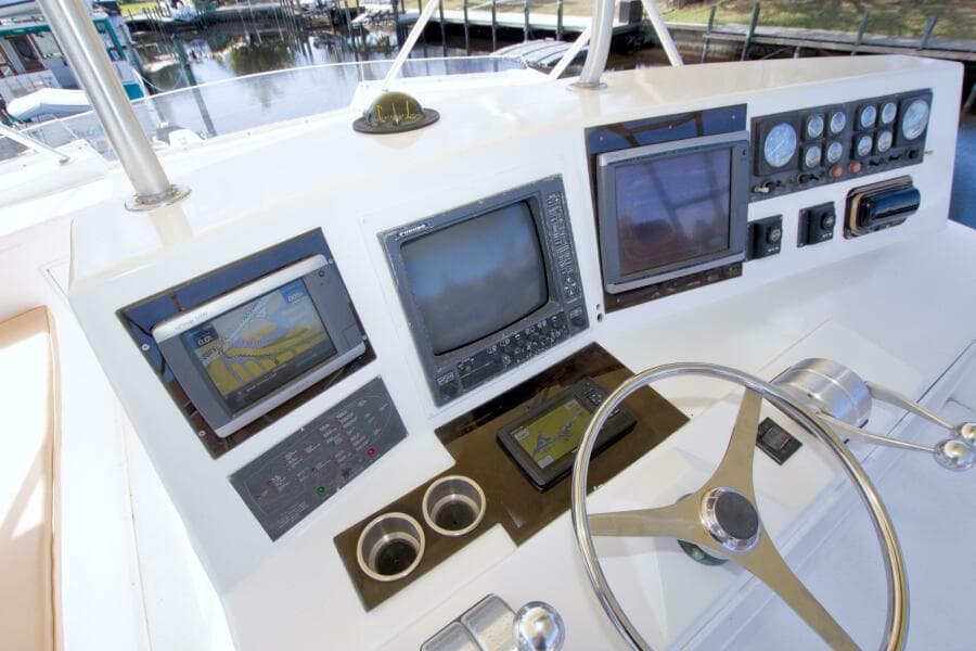 1990 Viking 53 Convertible